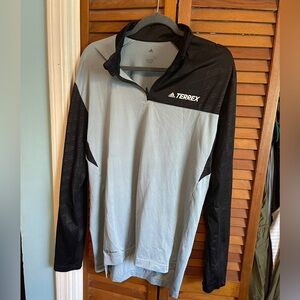 Adidas Terrex size L quarter zip